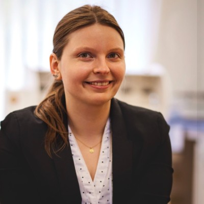 Anja Springer, Laborleiterin Stadwerke Meerbusch-Willich