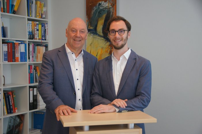 Organisator des LIMS-Forum 2025: Roman Klinkner und Jan Klinkner von Dr. Klinkner und Partner